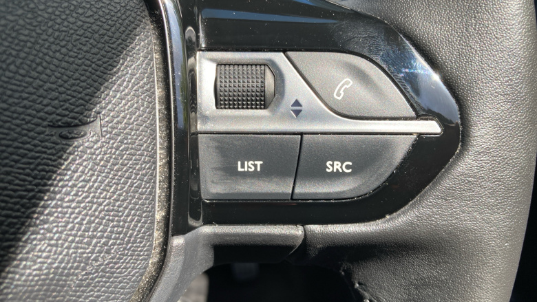 Peugeot 208 1.2 Hybrid 100 Allure 5dr e-DSC6 Petrol Hatchback